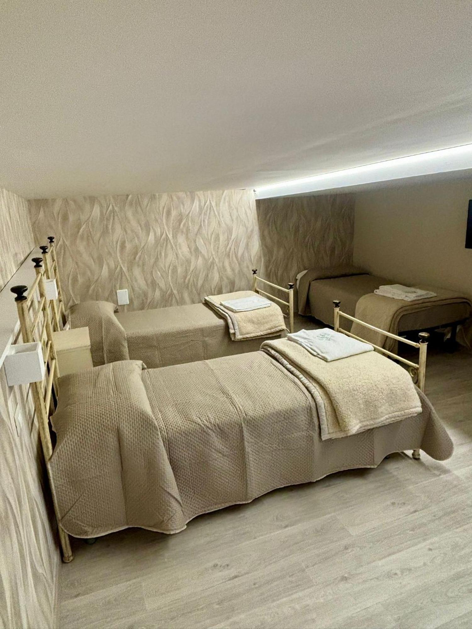 Rooms & Restaurant Il Castagneto Campagna Eksteriør bilde